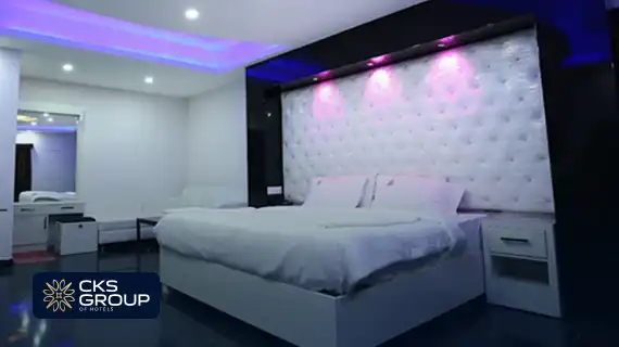 modern hotel room with clean white decor soft lighting and high comfort bedding for guests Best Hotels Banglore Best Hotel Rooms in South India